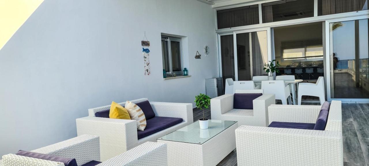 Phaedrus Living: Seafront Luxury Flat Pallini Court 113 Протарас Екстериор снимка